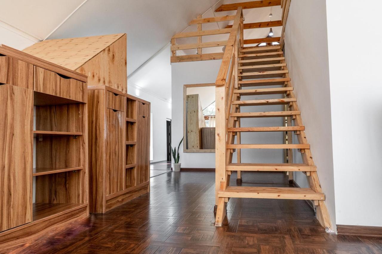 Modern Loft Lighthouse Hostel Karakol Exterior photo